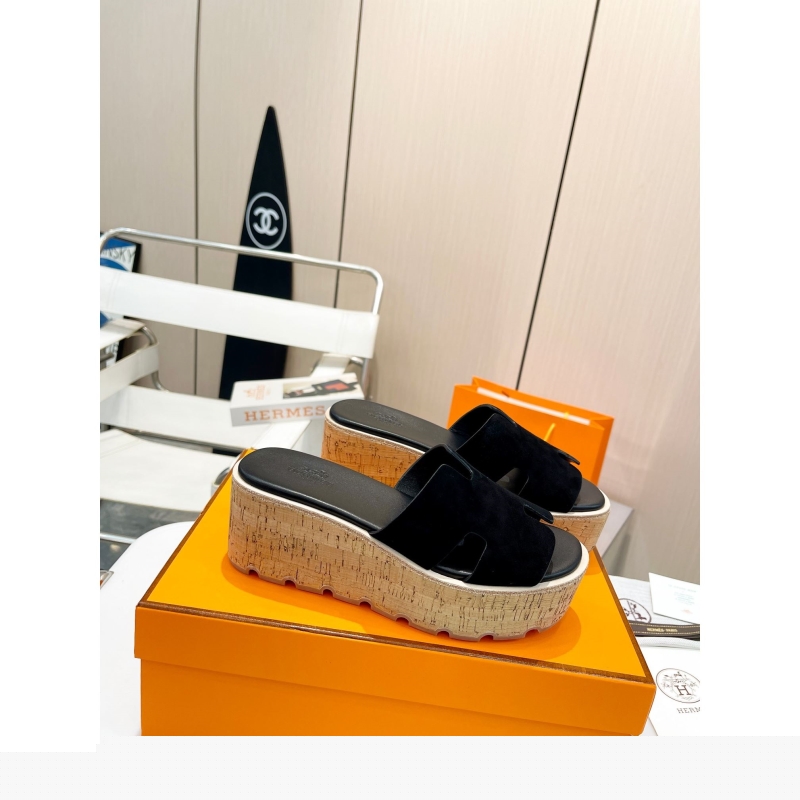 H**mes slippers